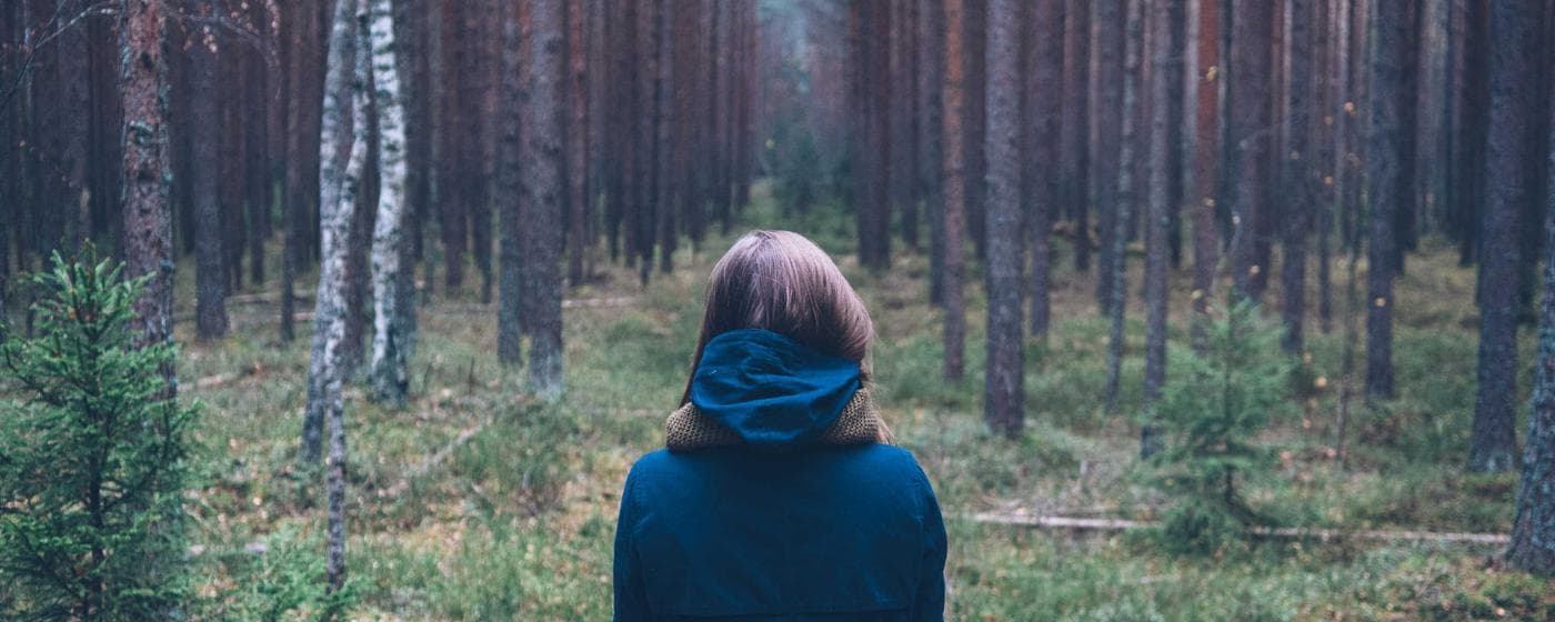 Etiquette for Attending a Cremation Service hero image